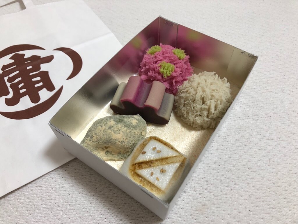 京都の老舗和菓子屋さん 嘯月 の和菓子を予約して購入 Imacocoro